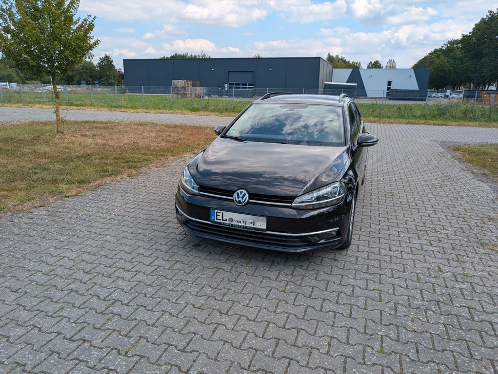 Image of Volkswagen Golf