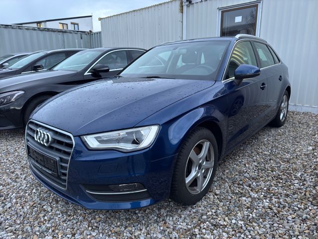 Audi A3 1.4 TFSI Sportback Ambiente 125PS NAVI  XENON