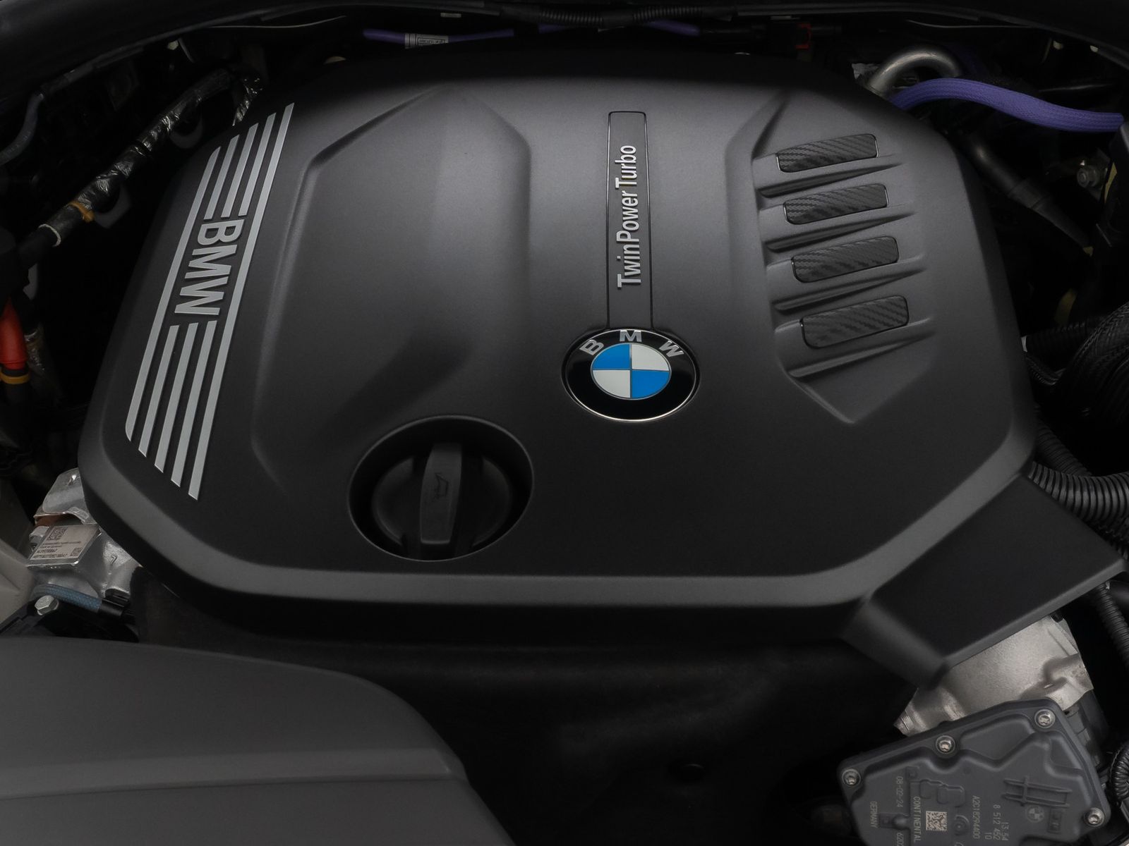 Fahrzeugabbildung BMW 320d HUD DAB Sport Komfort Alarm Teilleder AHK
