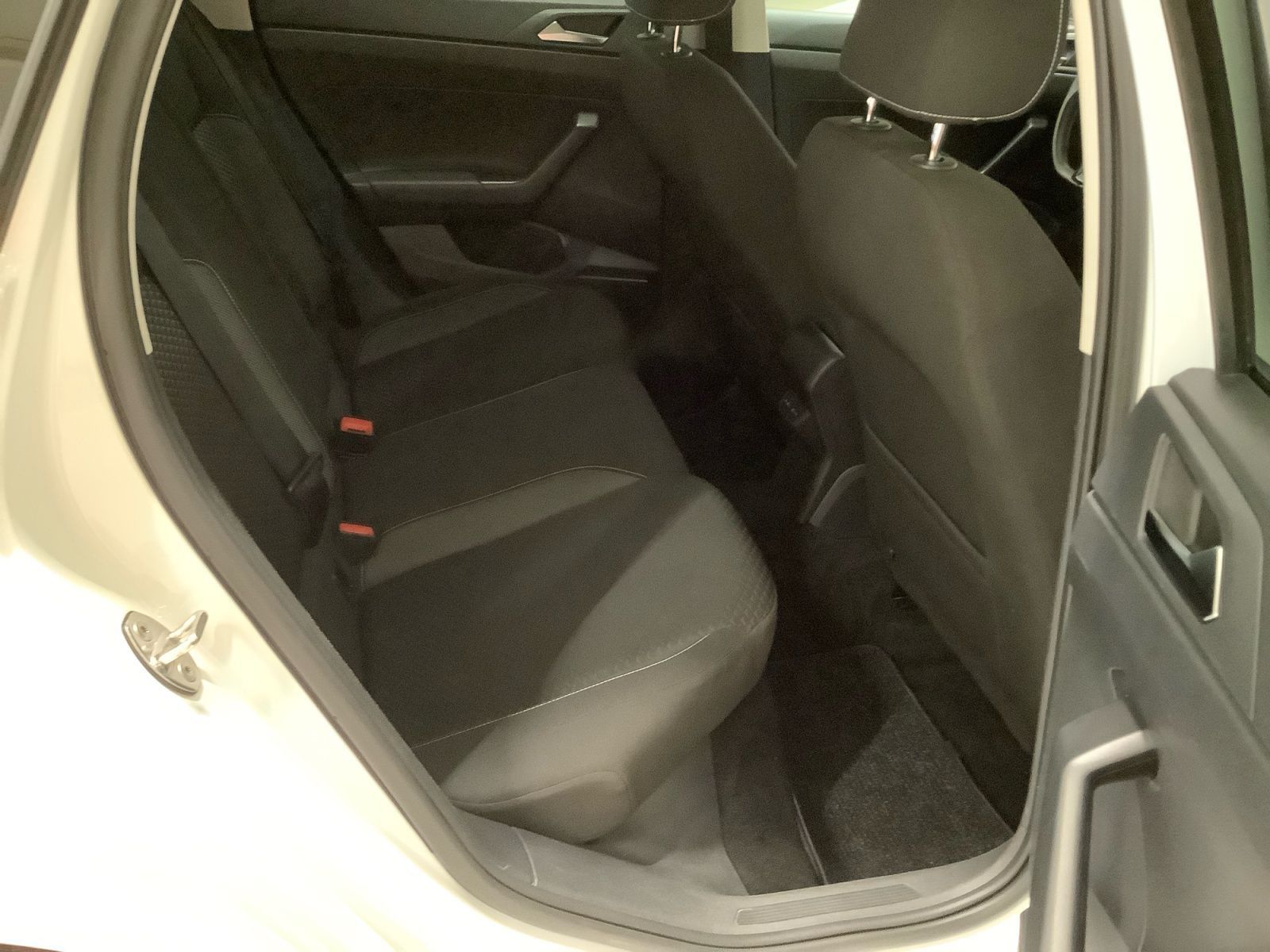 Polo Active 1,0 TSI 70 kW Climatronic, SHZ, App