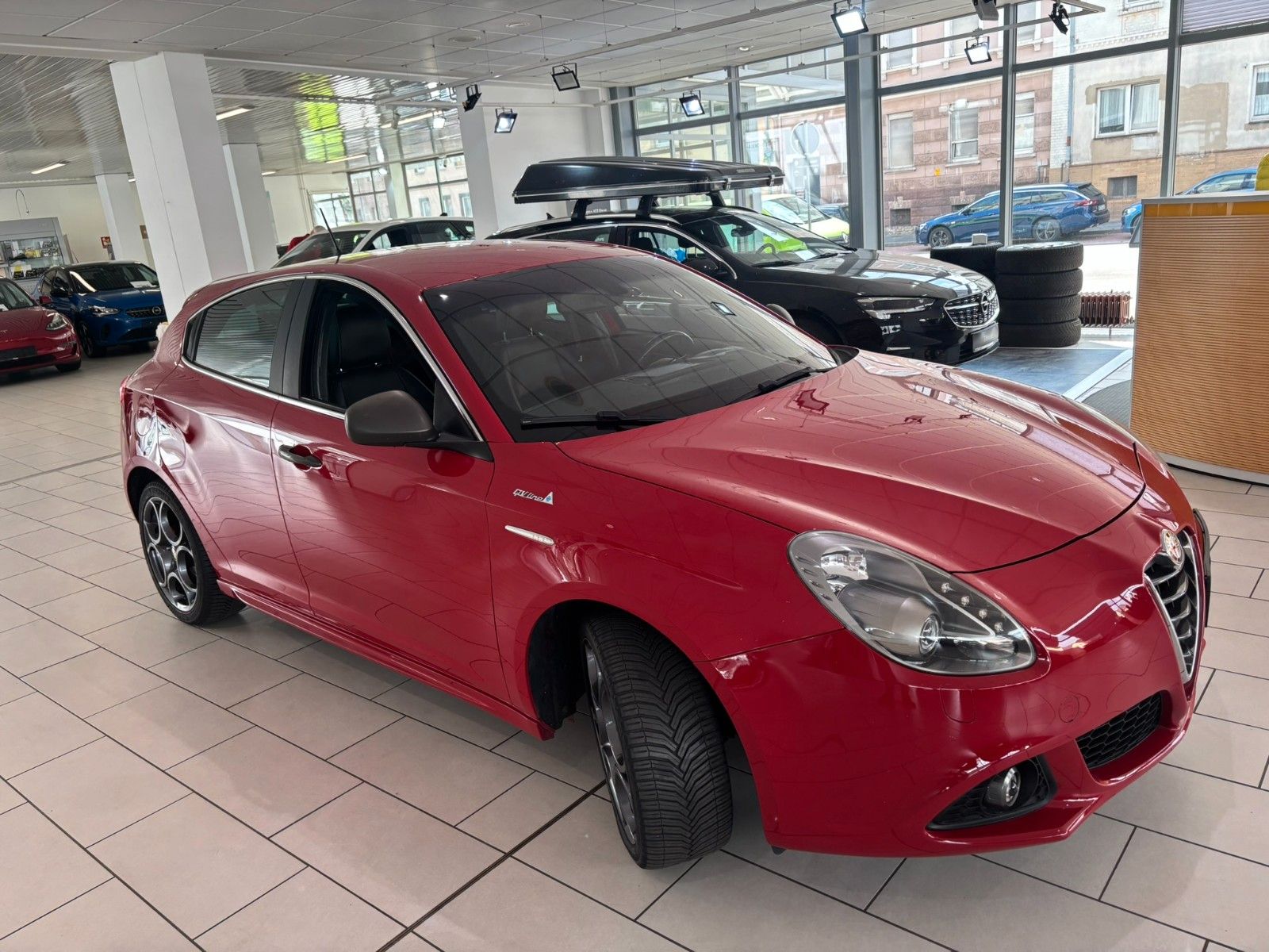 Fahrzeugabbildung Alfa Romeo Giulietta Turismo 1.4 QV-LINE NAVI/LEDER/PDC/TEM