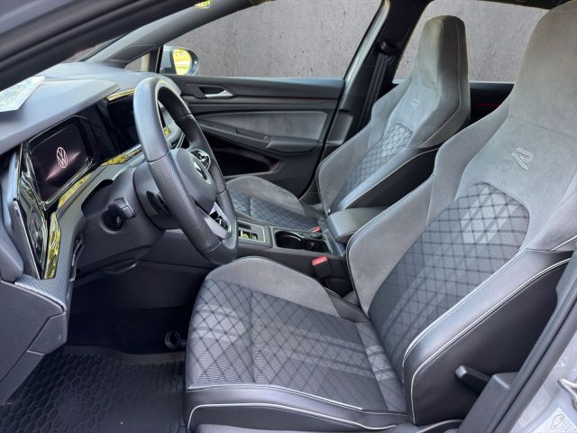 Golf VIII Variant R-Line 2.0 TDI DSG Bluetooth
