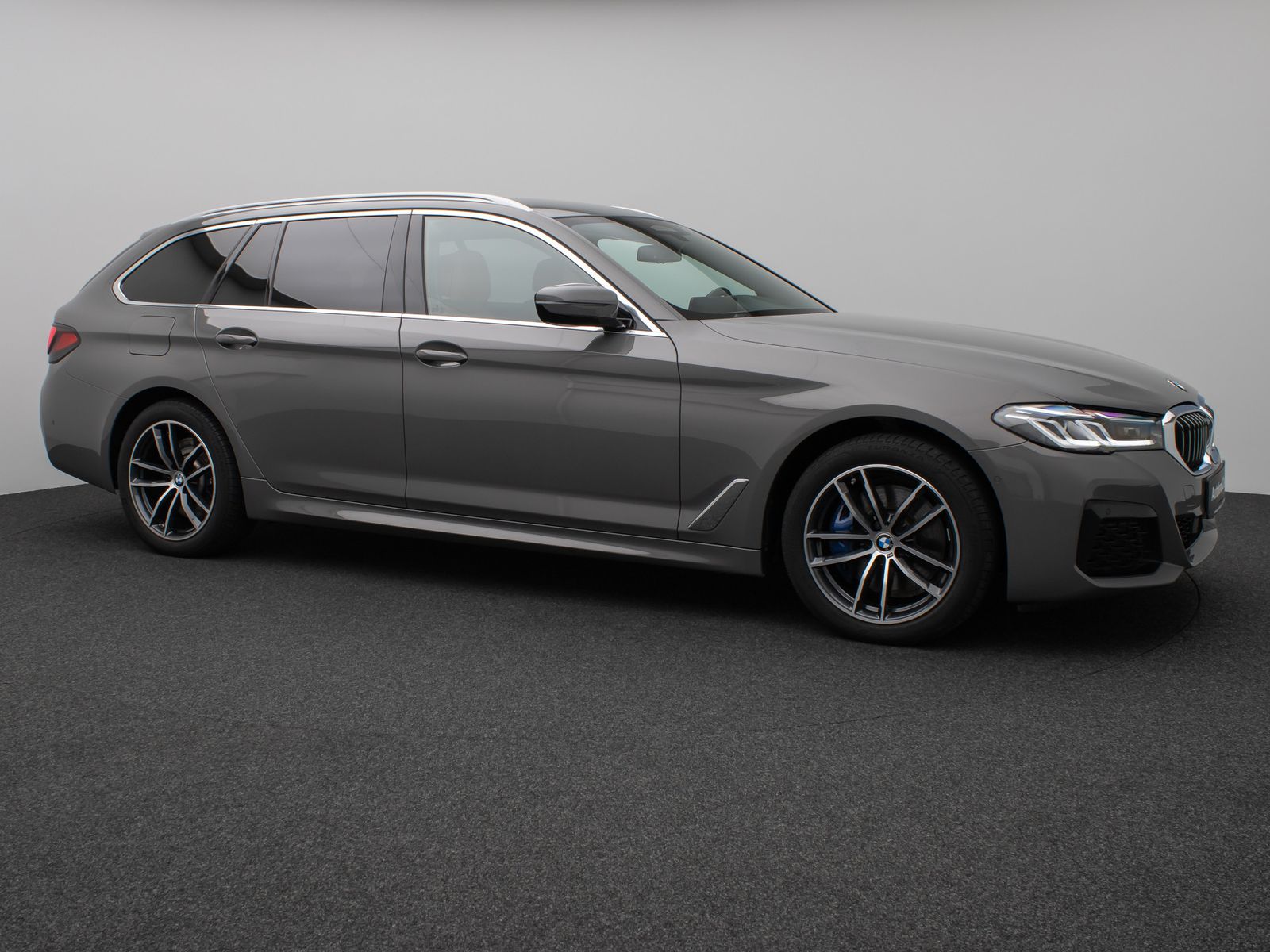 Fahrzeugabbildung BMW 530e xD M Sport HUD DAB Laser HiFi AHK Komfort