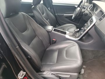 Volvo V60 - 11
