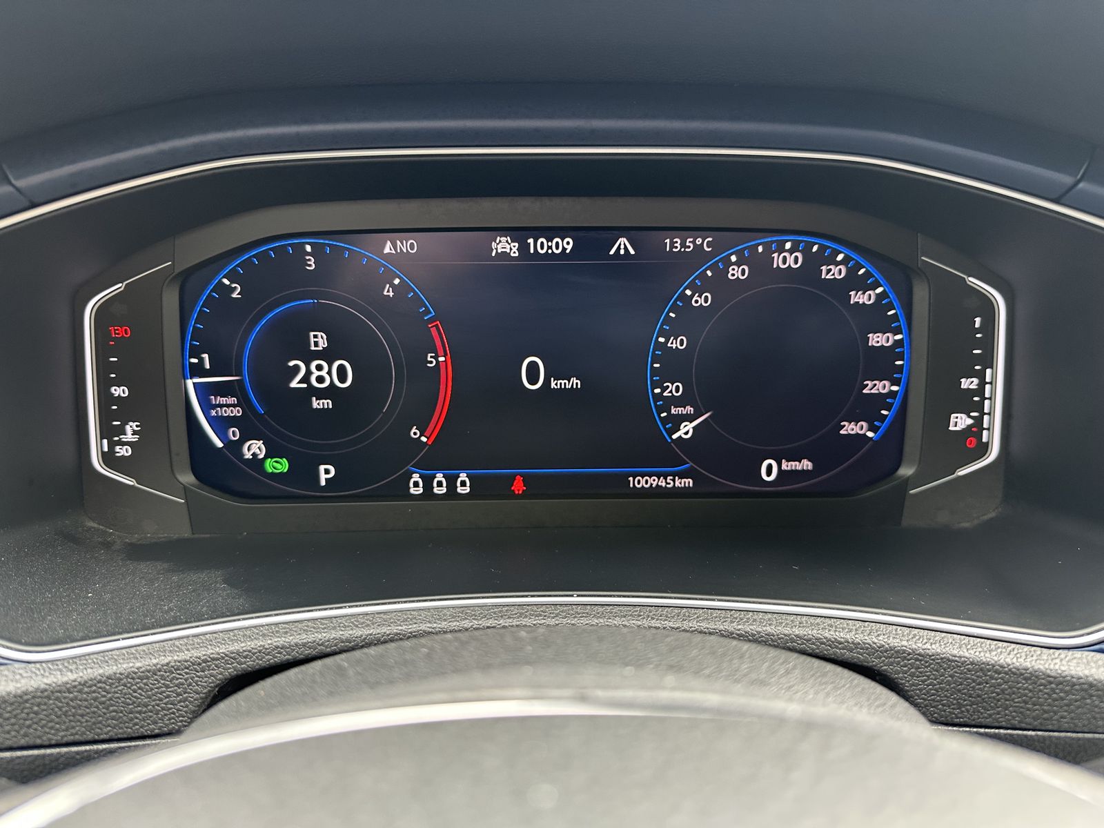 Fahrzeugabbildung Volkswagen T-Roc 2.0 TDI DSG Style NAV+ACC+KAM+VCOCK+PP+1HD