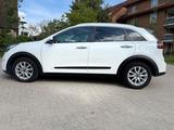 Kia Niro 1.6GDI Hyb Vision Neuer Service 1 Jahr TÜV - Kia Niro: Limousine
