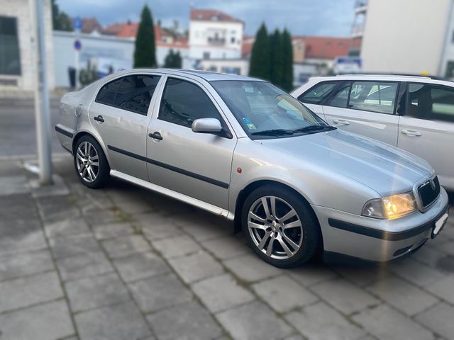 Skoda Octavia 1.9 TDI GLX 66kW GLX