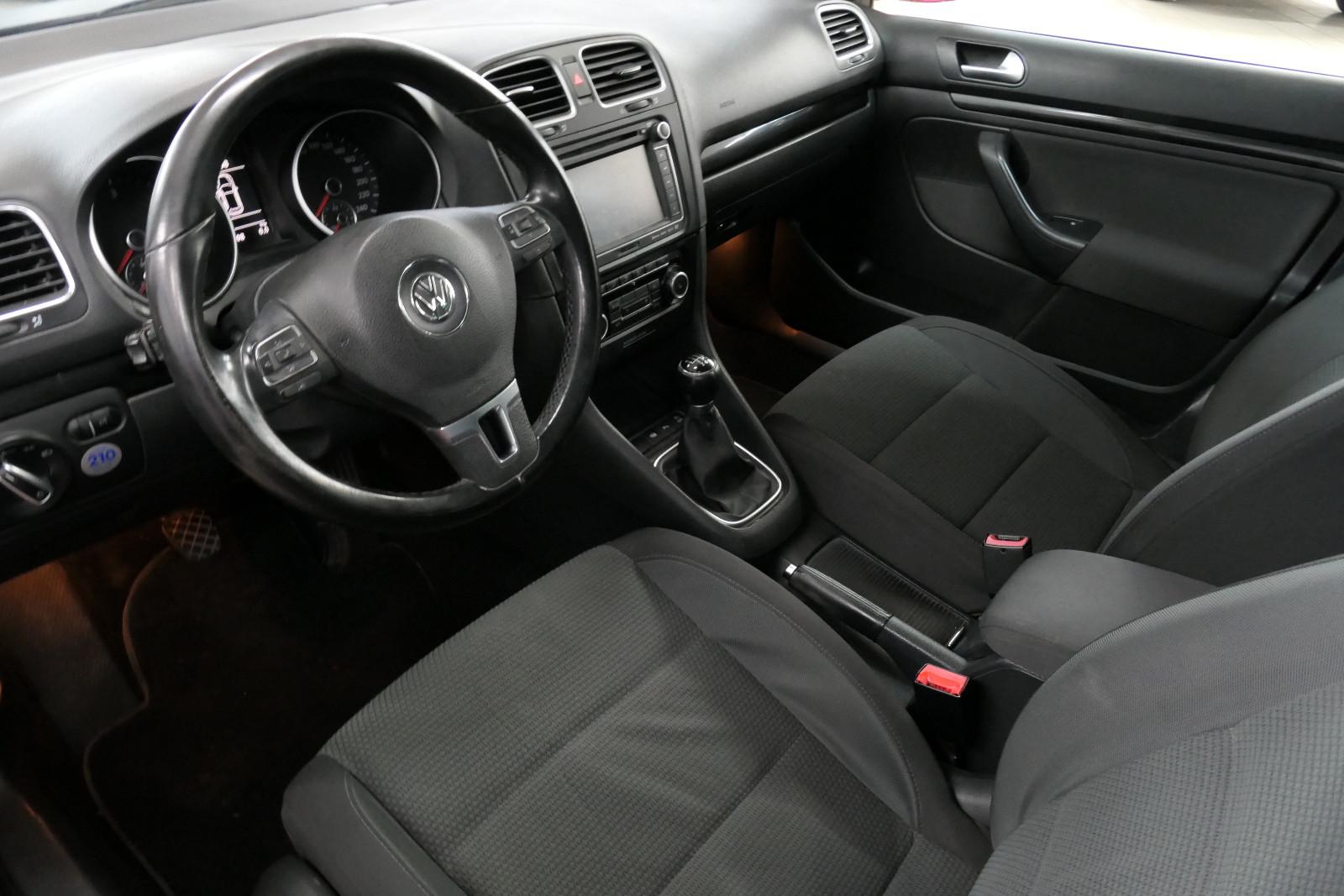 Volkswagen Golf 2011 — photo 17