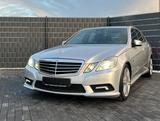 Mercedes-Benz E 350 CGI BE*AUTOMATIK*AMG-LINE*LEDER*XENON*SHZ* - Mercedes-Benz E 350 in Stuttgart