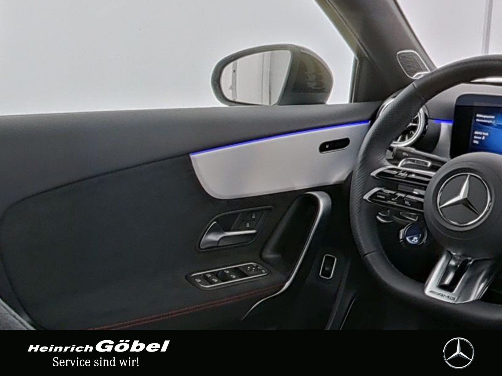 Fahrzeugabbildung Mercedes-Benz AMG A 35 4M Lim. PANO+FAHRASSI+BURMESTER+2xNIGHT