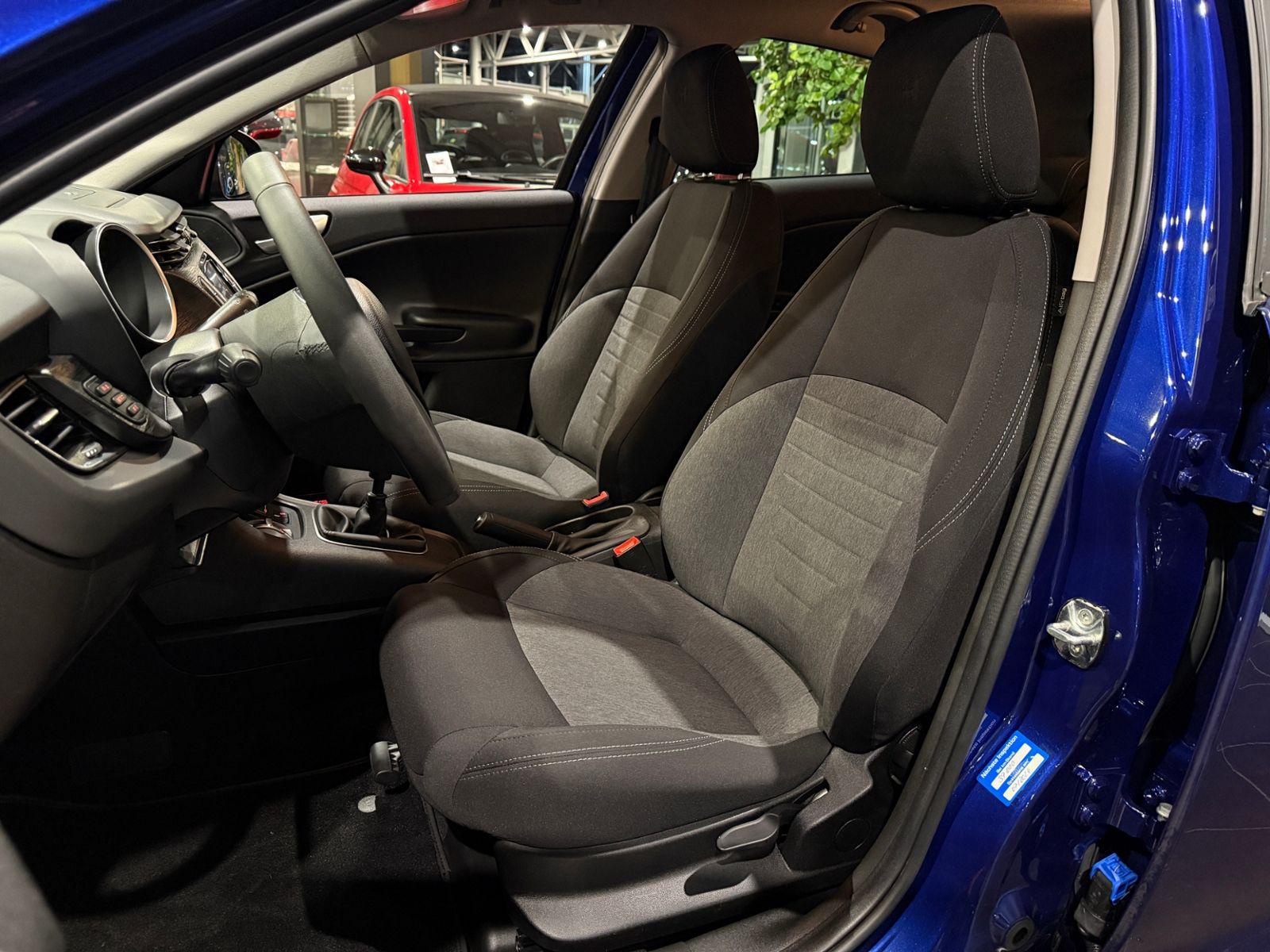 Fahrzeugabbildung Alfa Romeo Giulietta 1.4 TB KLIMA NAV 16"-ALU