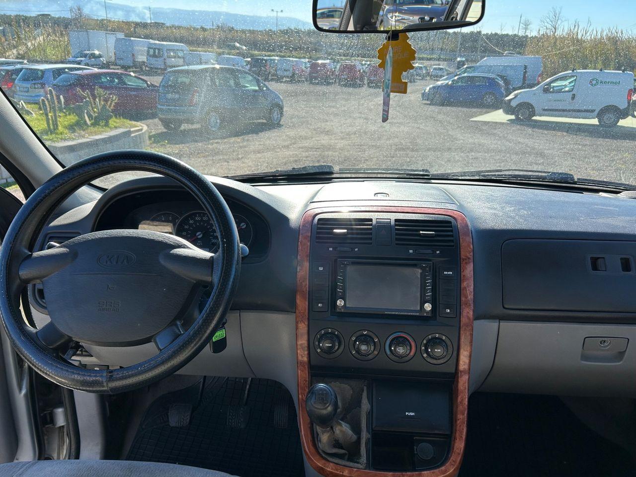 Kia Carnival 2006 — photo 8