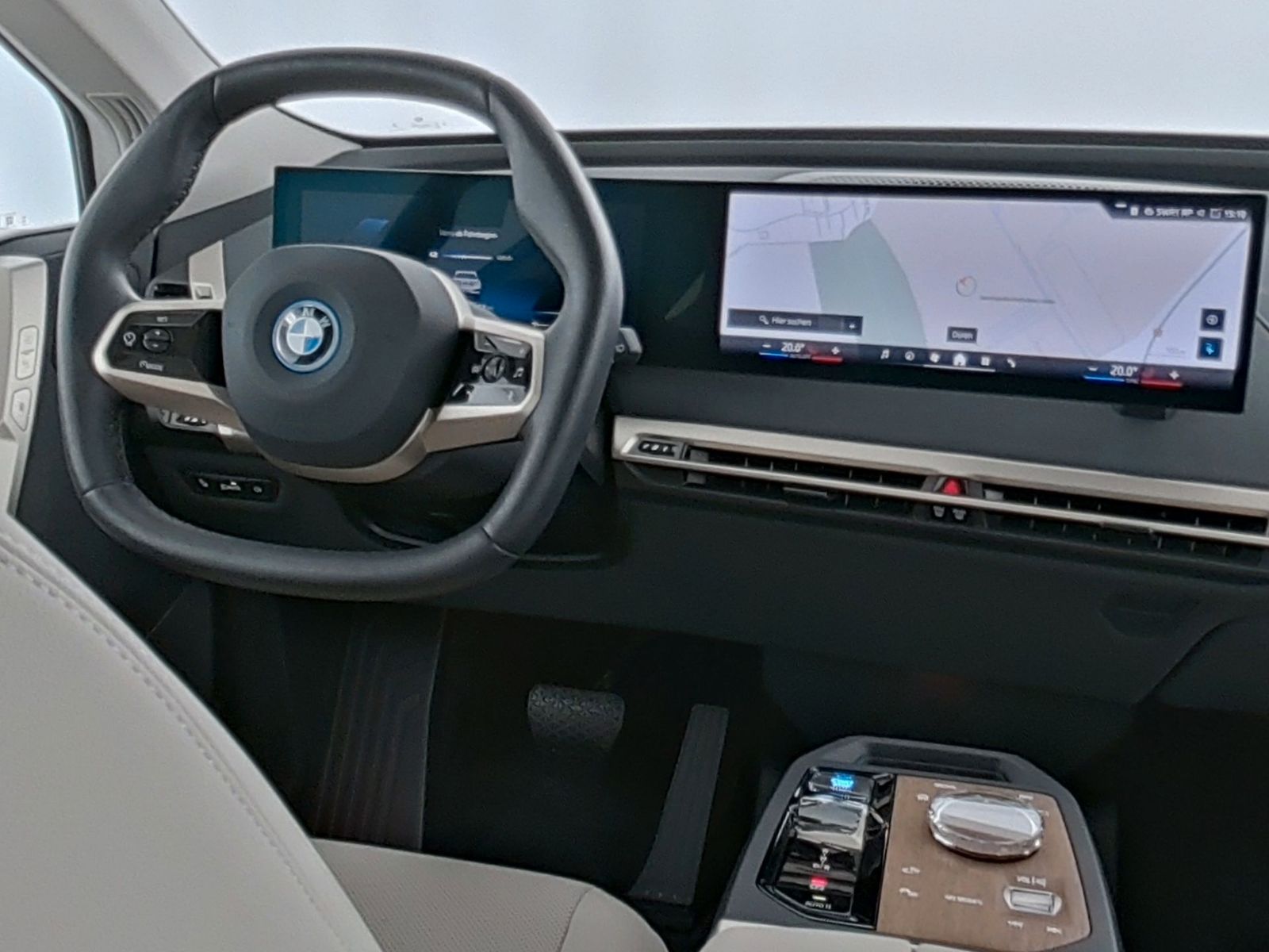 BMW iX - Bild 17
