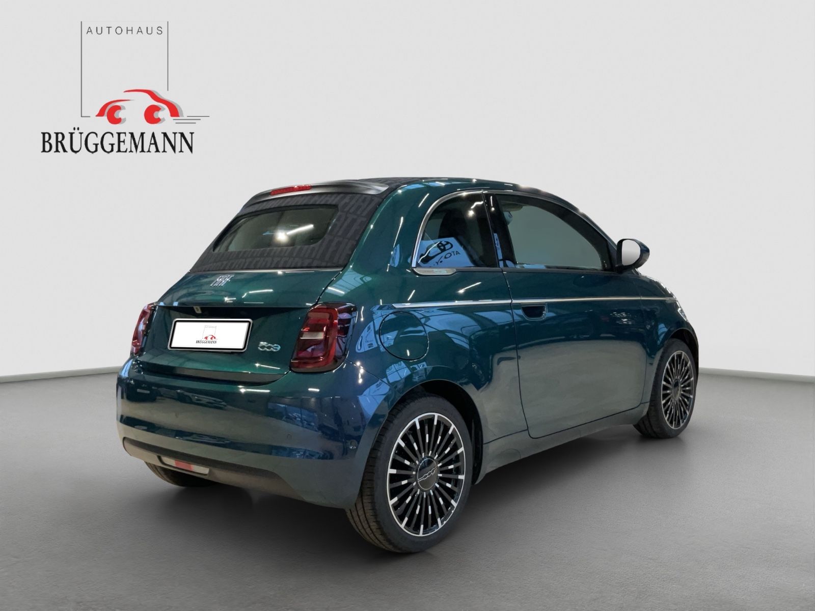 Fahrzeugabbildung Fiat 500e Cabrio LA PRIMA
