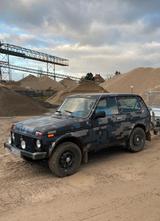 Lada Niva 4x4  Einzelstück mit Digital-Ta... - Lada aus 2011