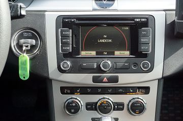 Volkswagen Passat - 12