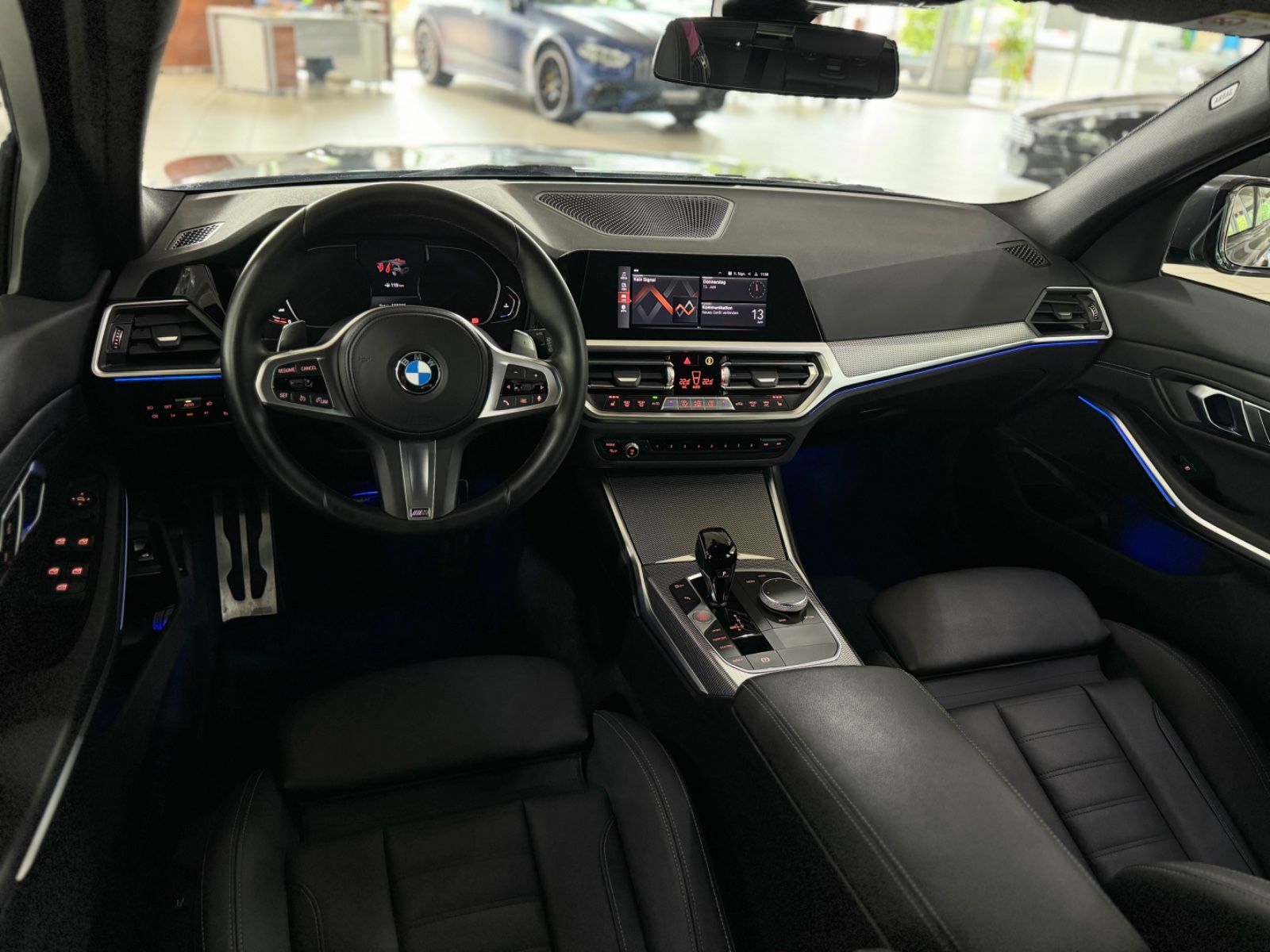 Fahrzeugabbildung BMW 320d M Sport SAG DAB Leder Individual Geschwindi