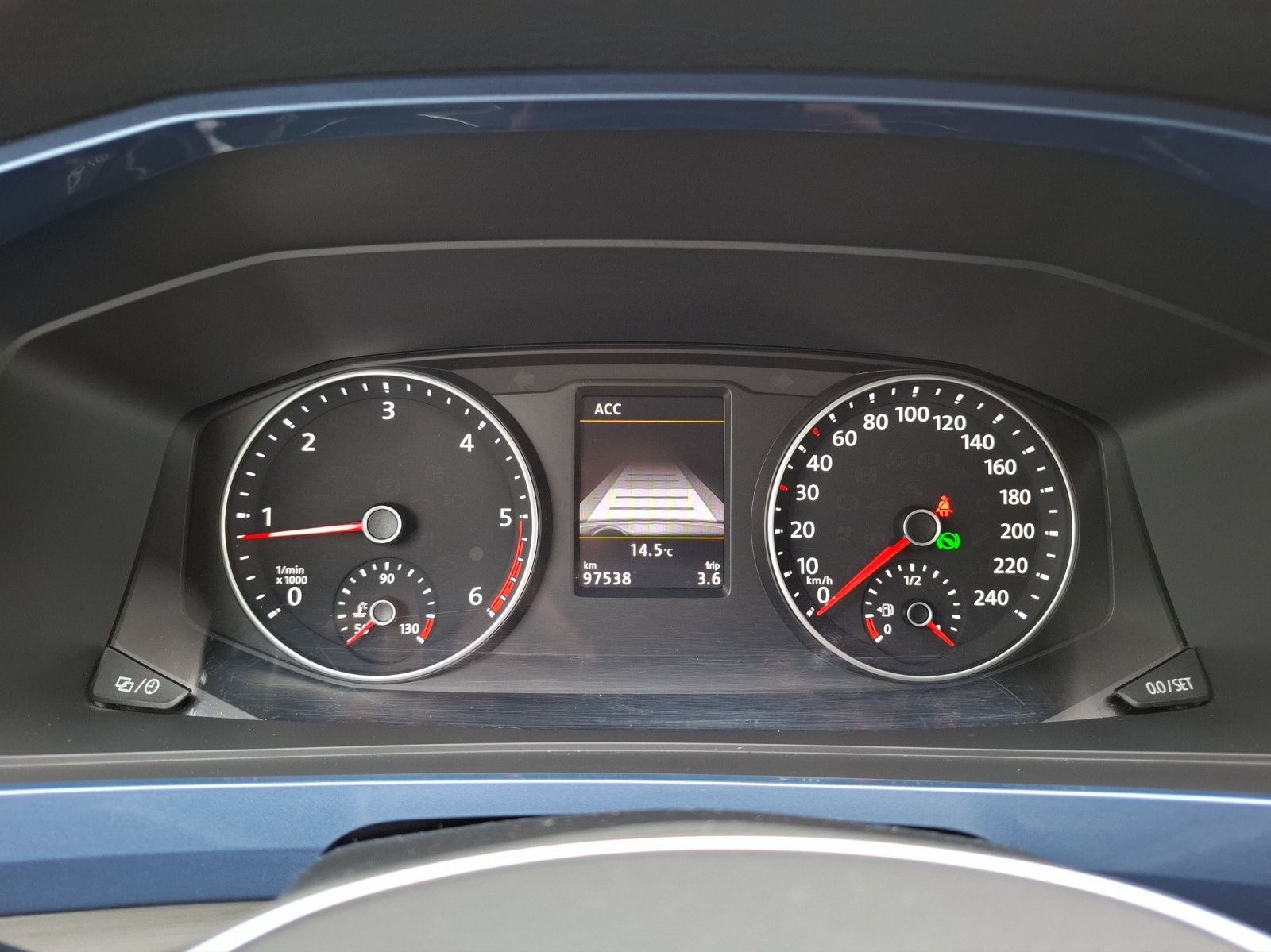 Fahrzeugabbildung Volkswagen T6 Multivan TDI Generation-Six DSG 4M STH AHK LE