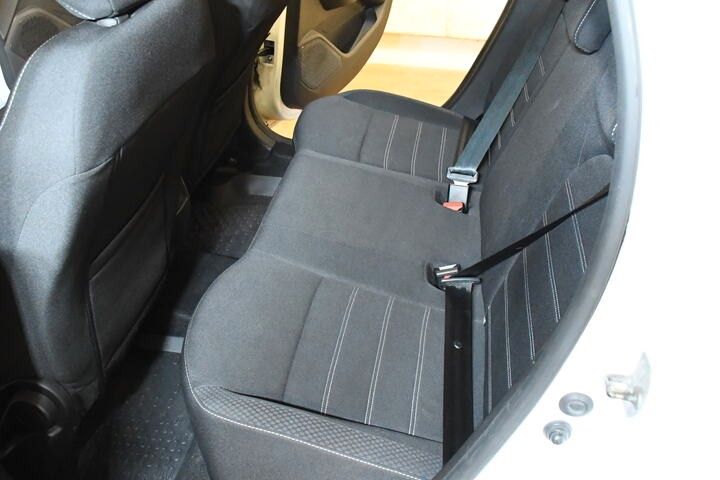 Fahrzeugabbildung Dacia Duster II Expression DIESEL NAVI ALU LED 1.HAND