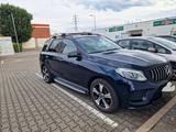 Mercedes-Benz GLE 350 d 4MATIC - AMG Line - blaue Mercedes-Benz GLE-Klasse