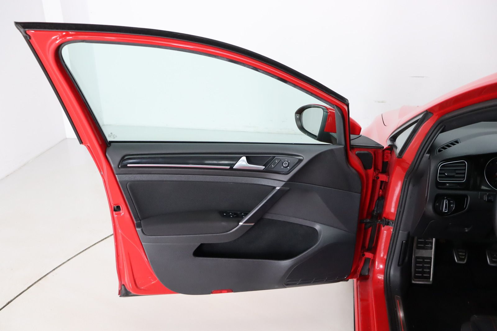 Fahrzeugabbildung Volkswagen Golf 2.0 TSI GTI * Standheizung * PDC