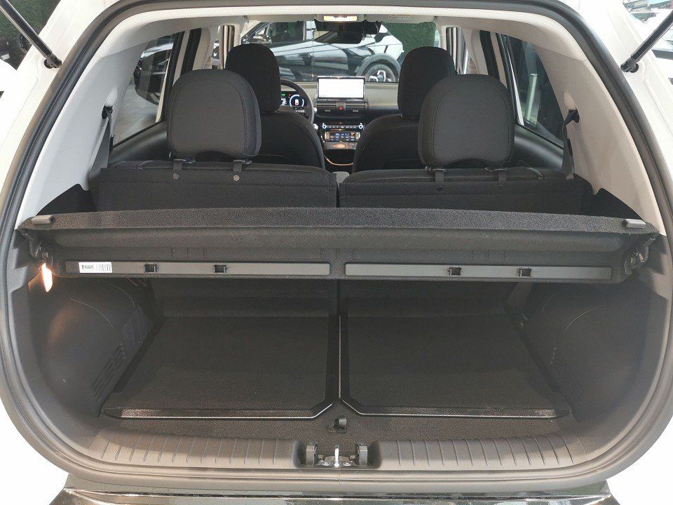 Fahrzeugabbildung Hyundai INSTER 42kWh TREND Effizienz Design