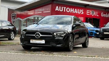 MERCEDES-BENZ CLA 200 Shooting Brake