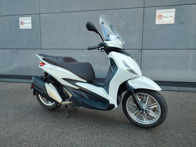 Piaggio Beverly 400