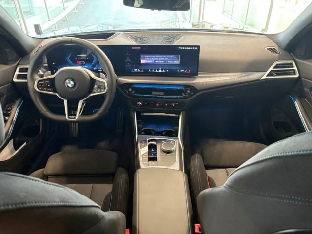 BMW 320 d xDrive Tour. M Sport 19'' Innov. Comf. ad foto 5