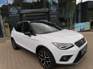 Fotografie des Seat Arona FR 6-G 81kw AHK Navi Climatronic ALU `18