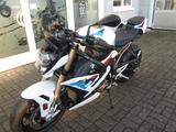 BMW S 1000 R / M Paket  /  Akrapovic - BMW Motorräder in Braunschweig
