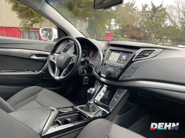 Hyundai i40 1.6 GDi blue Trend Navi-Paket