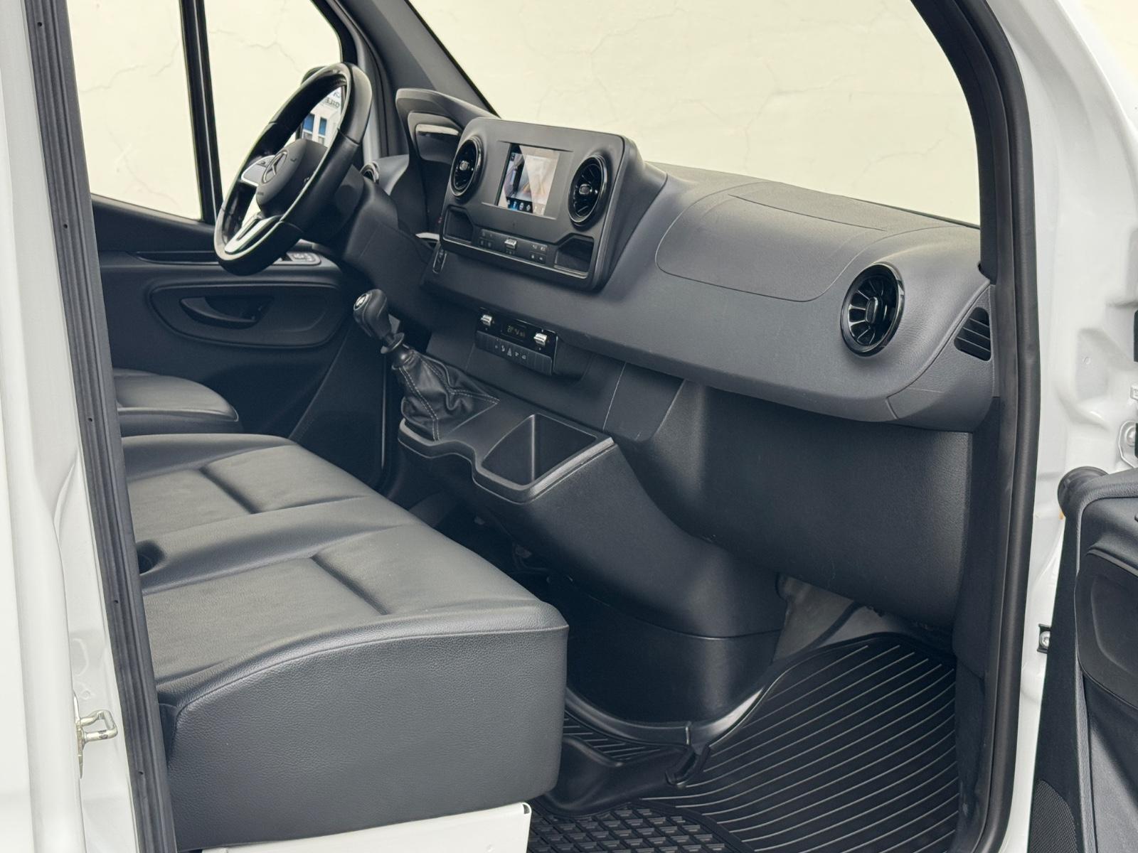 Mercedes-Benz Sprinter 214 CDI Kasten K/F "Klima/MBUX/LED/AHK"