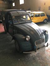 Citroën 2CV AZU - Citroën 2 CV mit Benzin-Antrieb: Kombi
