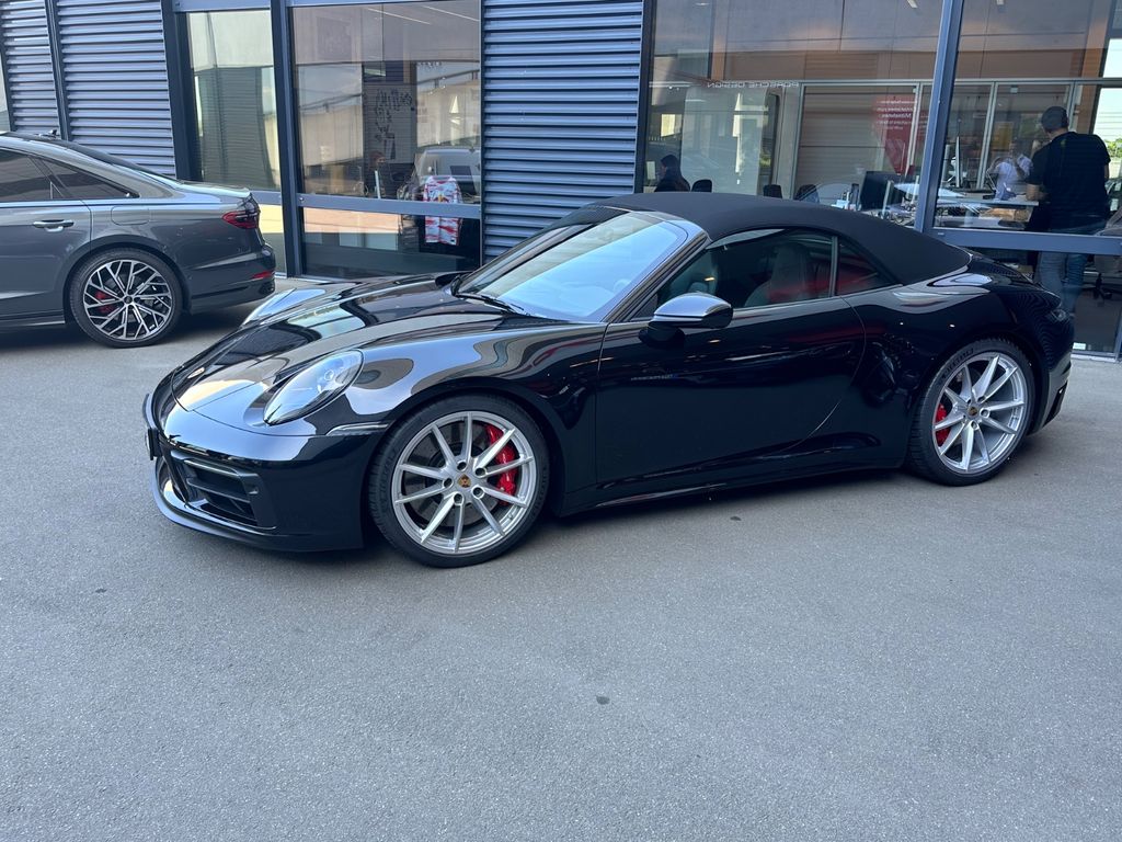 Image of Porsche 992