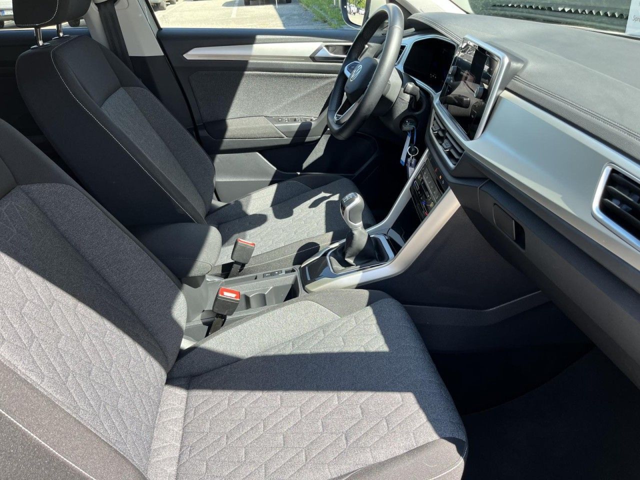 Volkswagen T-Roc - Bild 11