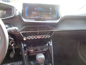 Bild 11 Peugeot 208 Allure Pack 1.2 PURETECH NAVI PDC RFK BT LED