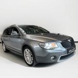 Skoda Superb 2.0 TDI DSG 4x4 Elegance Combi - Skoda Superb: Kombi, Elegance