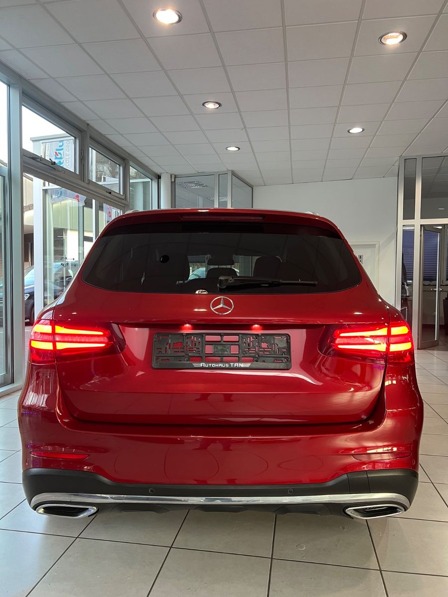 Fahrzeugabbildung Mercedes-Benz GLC 250 d 4Matic AMG LINE *DESIGNO-LACK*