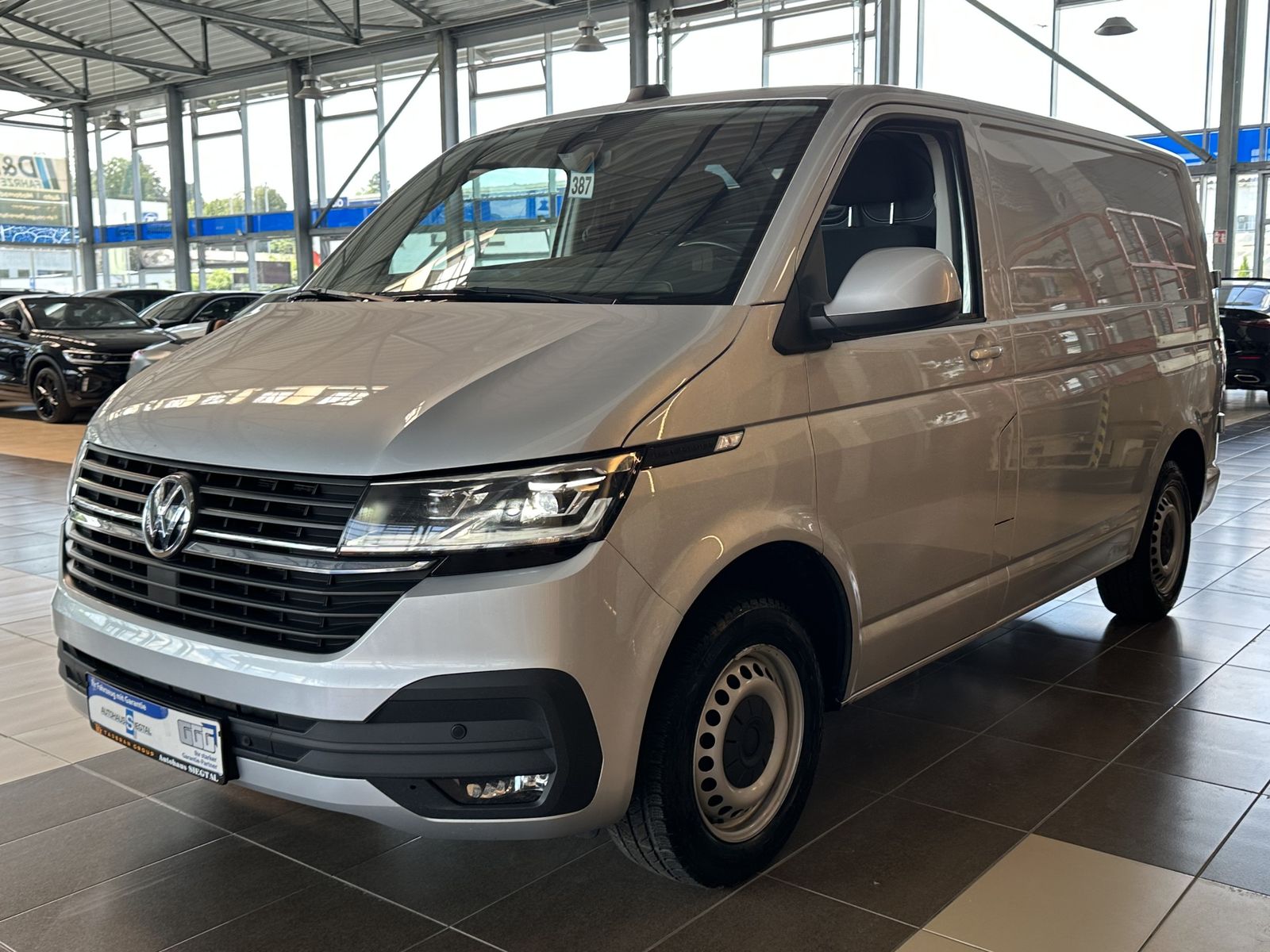 Volkswagen Transporter  2,8t R.Cam Navi Tempomat LED SHZ  imagem 3