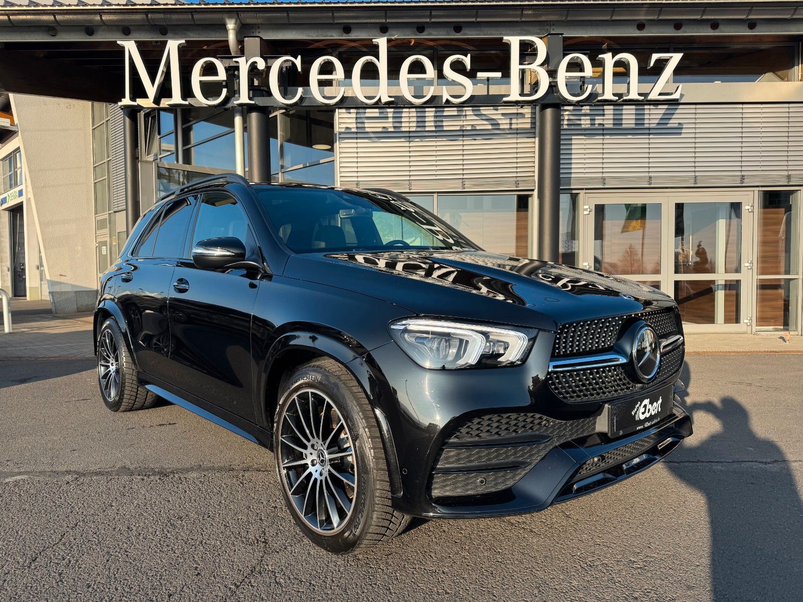 Fahrzeugabbildung Mercedes-Benz GLE 300 d AMG BURM+AHK+AIRM+PANO+MEMORY+21"