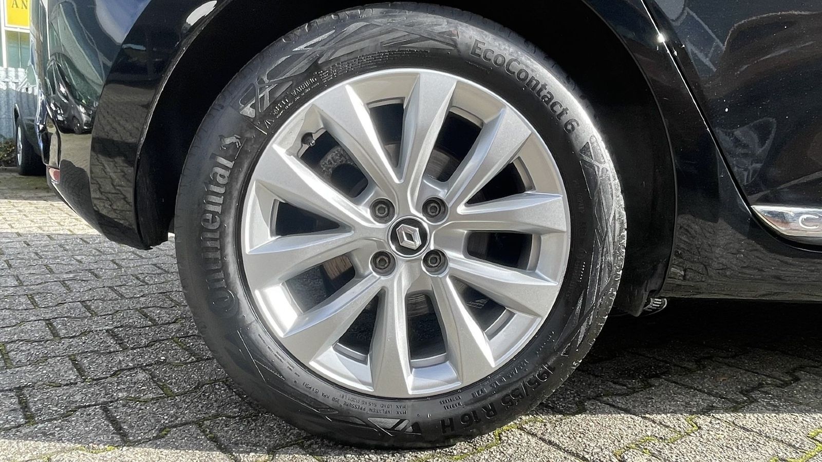 Fahrzeugabbildung Renault Clio INTENS TCe 140