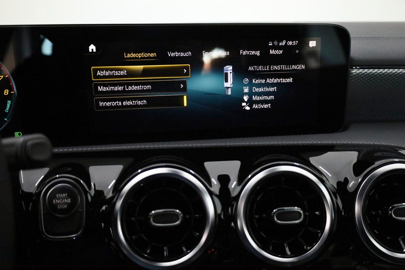 Fahrzeugabbildung Mercedes-Benz CLA 250 e SB,Progressive,Navi,LED,CarPlay,Kamera