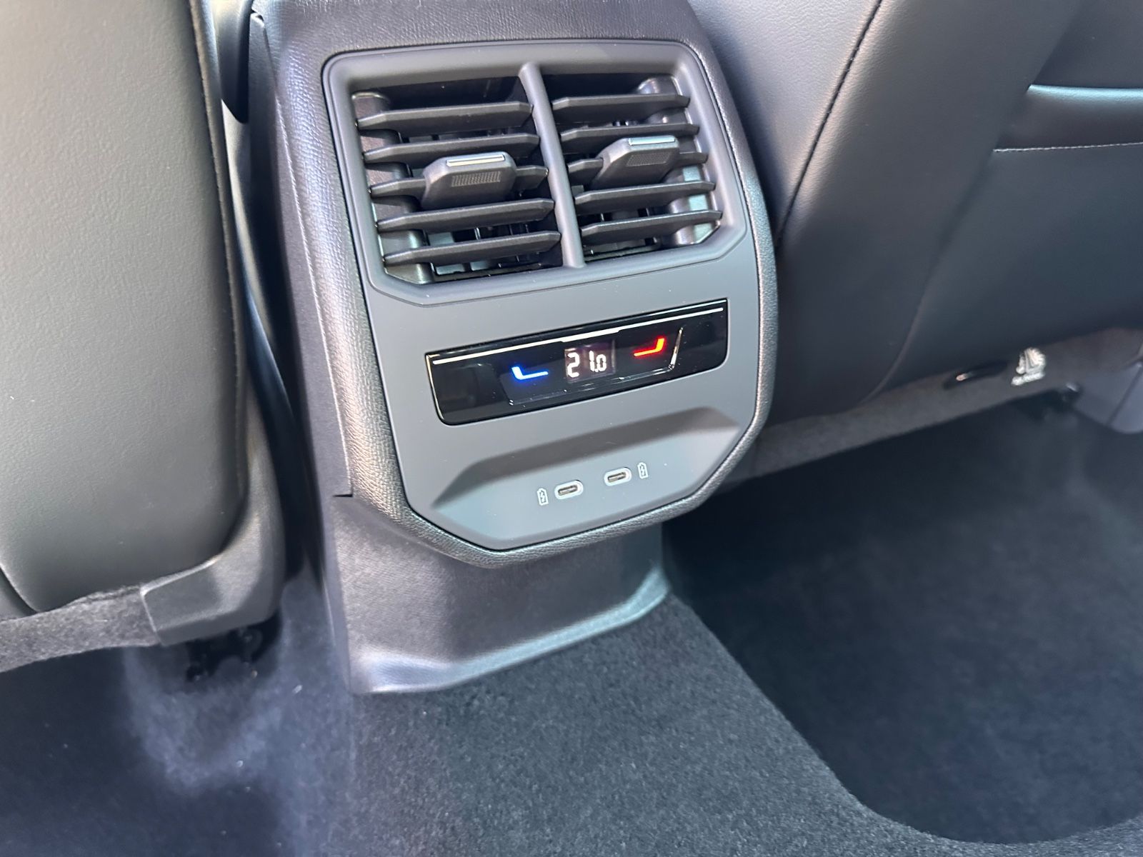 Fahrzeugabbildung CUPRA Formentor 2.0 TSI 4Drive AHK/ACC/LED/SHZ/RFK/PDC
