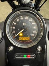 Harley-Davidson Street Bob Dyna - HARLEY-DAVIDSON DYNA STREET BOB