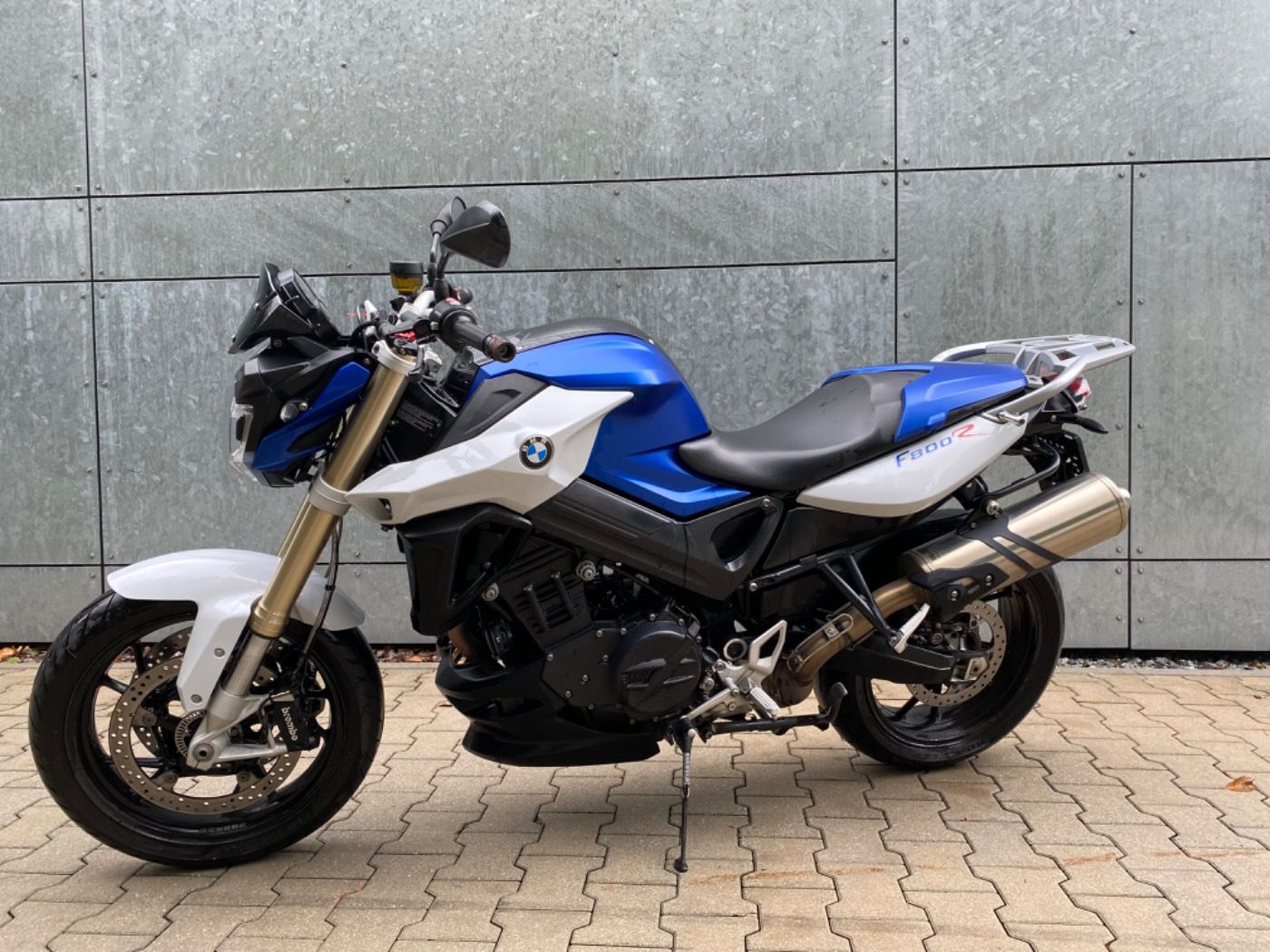 Fahrzeugabbildung BMW F 800 R Touren- und Dynamikpaket