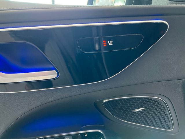 Fahrzeugabbildung Mercedes-Benz C 300 d T-Modell AMG/Night/AHK/Digitallight