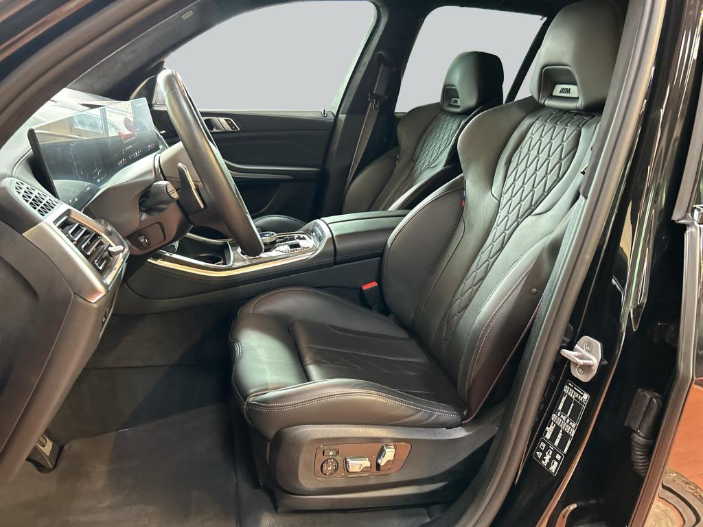 BMW X5 M60i xDrive, AHK, Panoramadach, LED