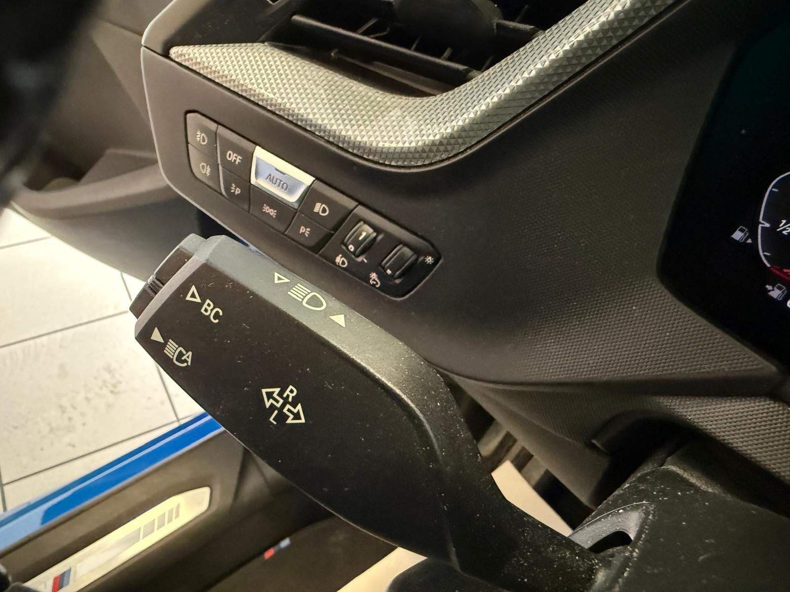 Fahrzeugabbildung BMW 220i Gran Coupe xDrive M Sport/1. Hand / KAMERA