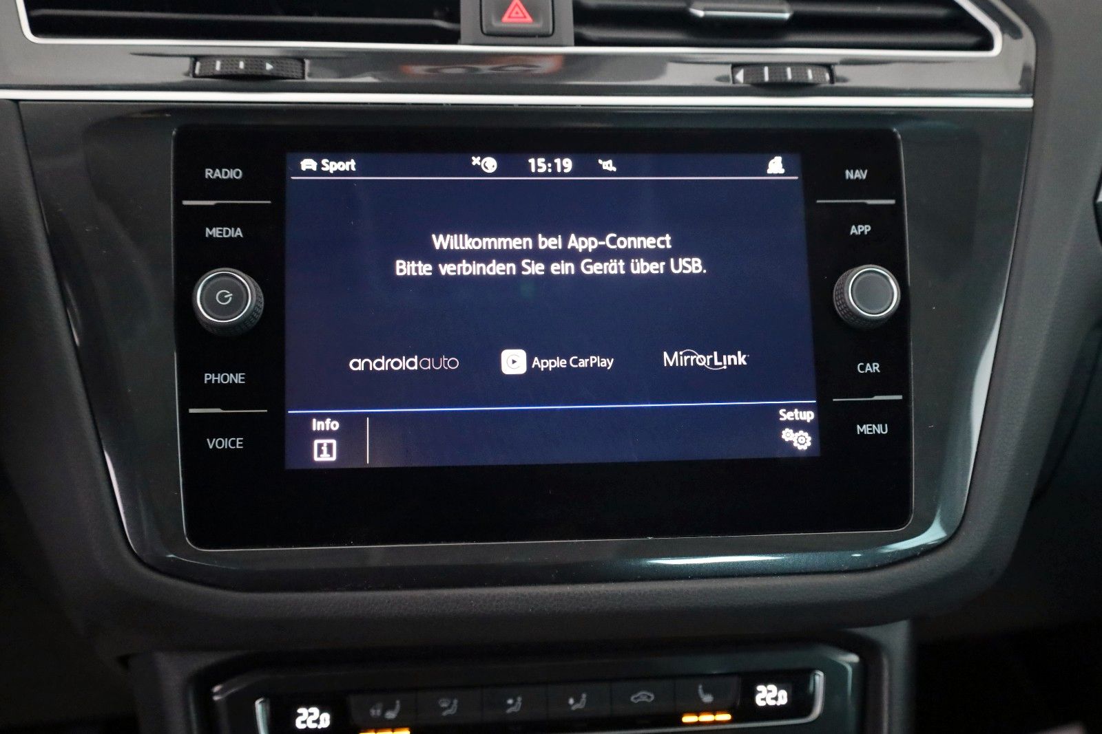 Fahrzeugabbildung Volkswagen Tiguan Highline 4M Navi,LED,PanDach,ACC,360°